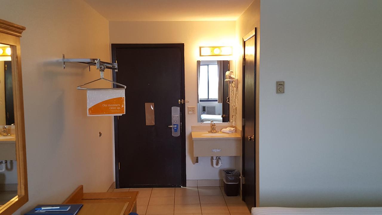 Rodeway Inn Μπόουζμαν Εξωτερικό φωτογραφία