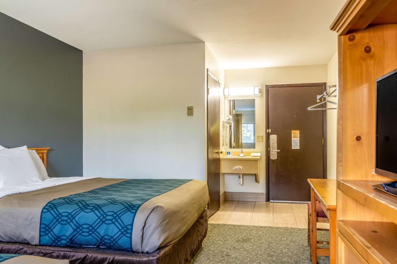 Rodeway Inn Μπόουζμαν Εξωτερικό φωτογραφία