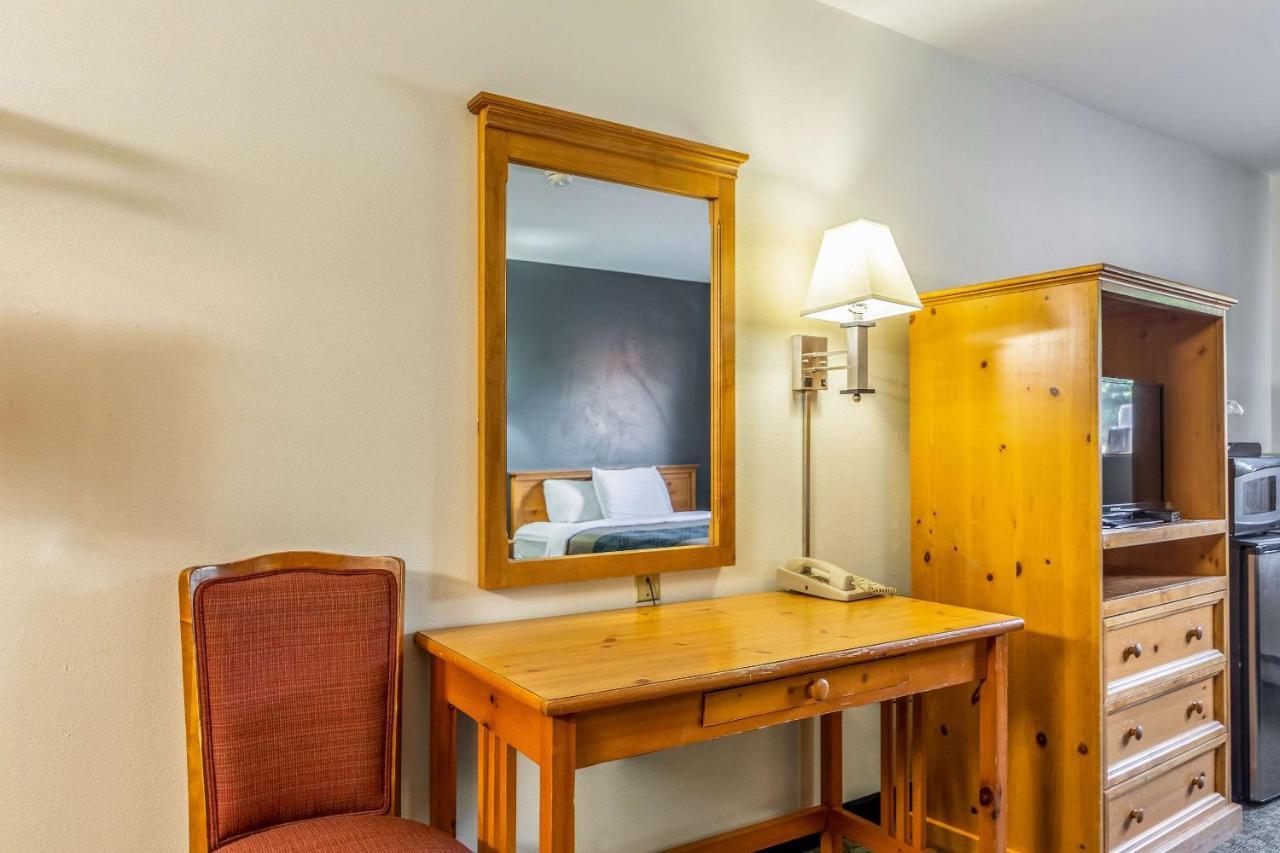Rodeway Inn Μπόουζμαν Εξωτερικό φωτογραφία