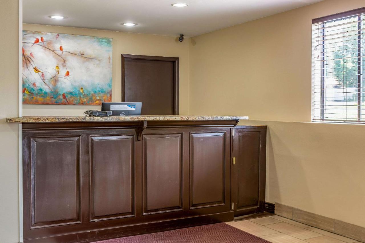Rodeway Inn Μπόουζμαν Εξωτερικό φωτογραφία